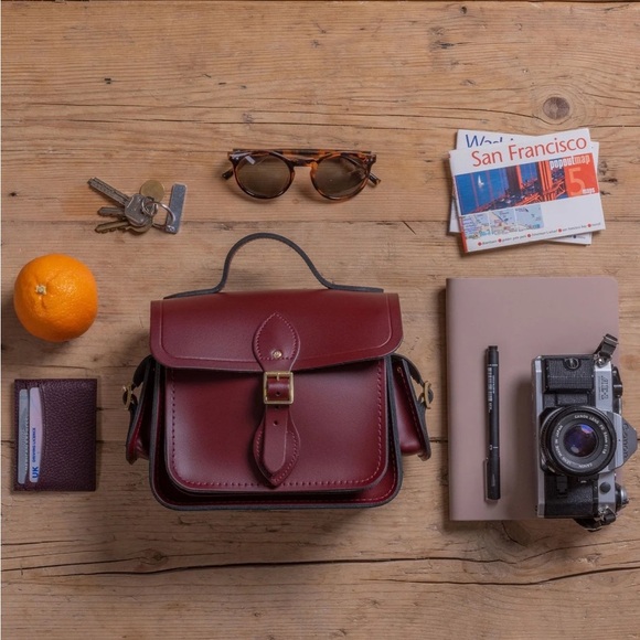 NWT The Cambridge Satchel Company: The Traveler - Picture 4 of 5